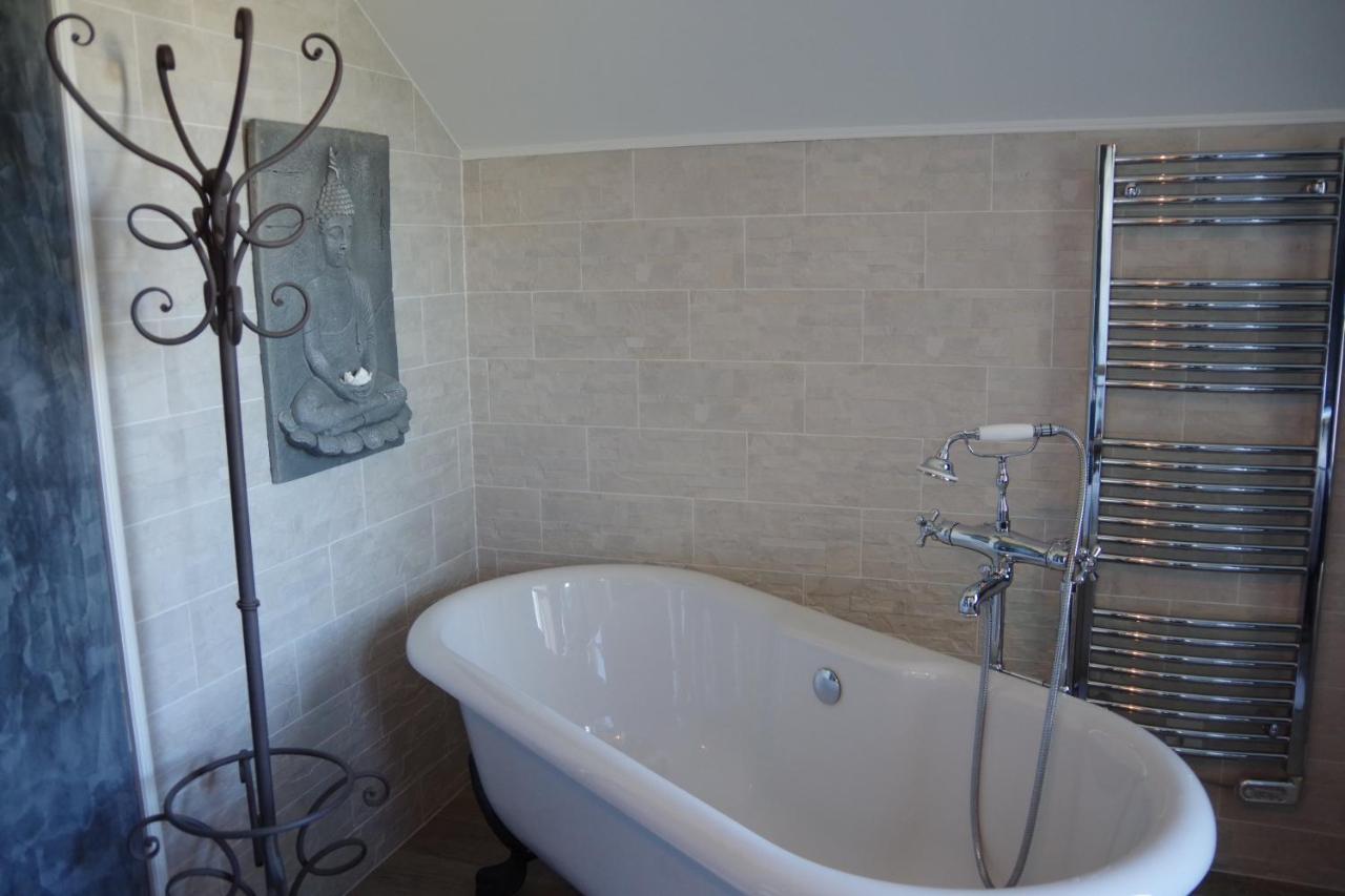 Hotel Le Manoir Des Aromes Brugny-Vaudancourt Esterno foto
